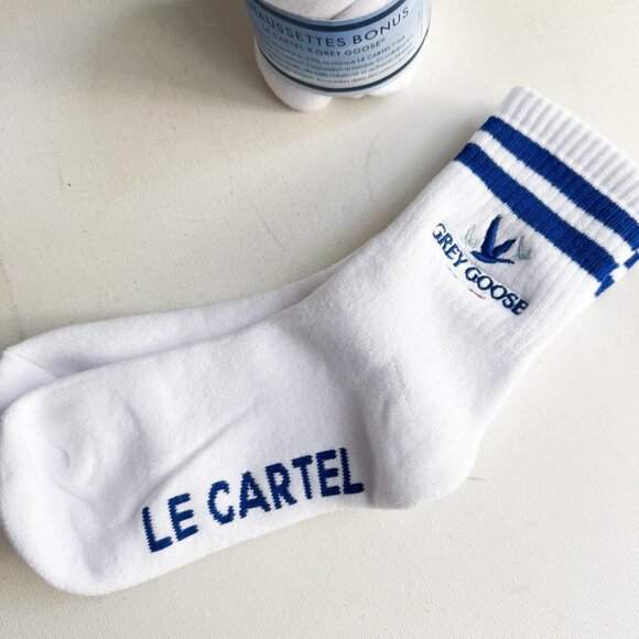 Le Cartel X Grey Goose Embroidered White Navy Blue Ankle Socks 2 PAIRS  NWT - Picture 1 of 3